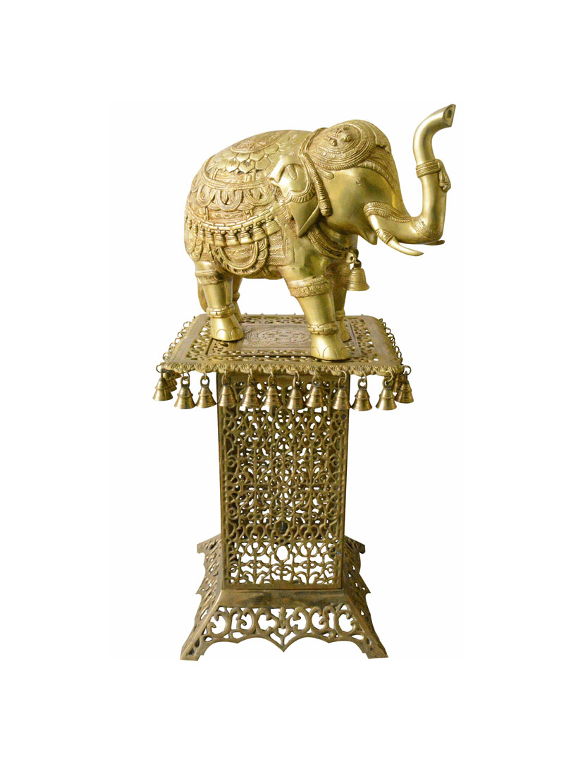 Animal elephant decor sculpture on brass nice crafted stand